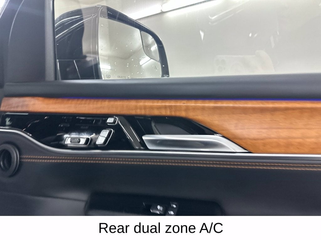 2022 Jeep Grand Wagoneer Series III