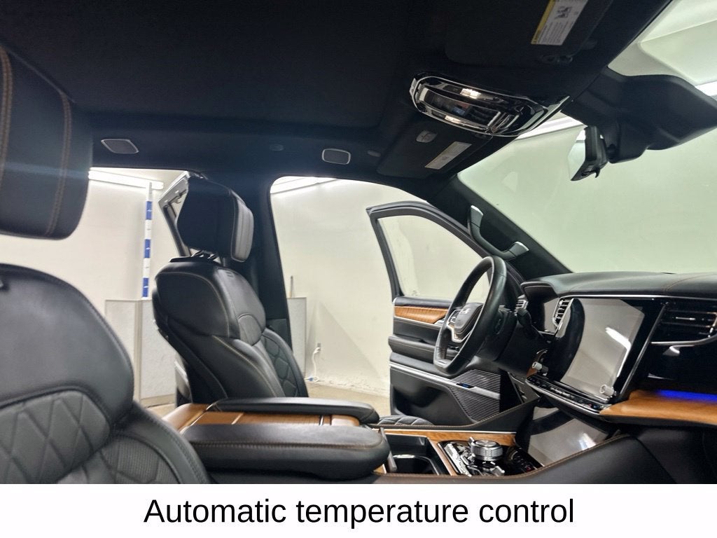 2022 Jeep Grand Wagoneer Series III