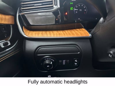 2022 Jeep Grand Wagoneer Series III