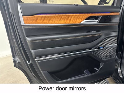 2022 Jeep Grand Wagoneer Series III