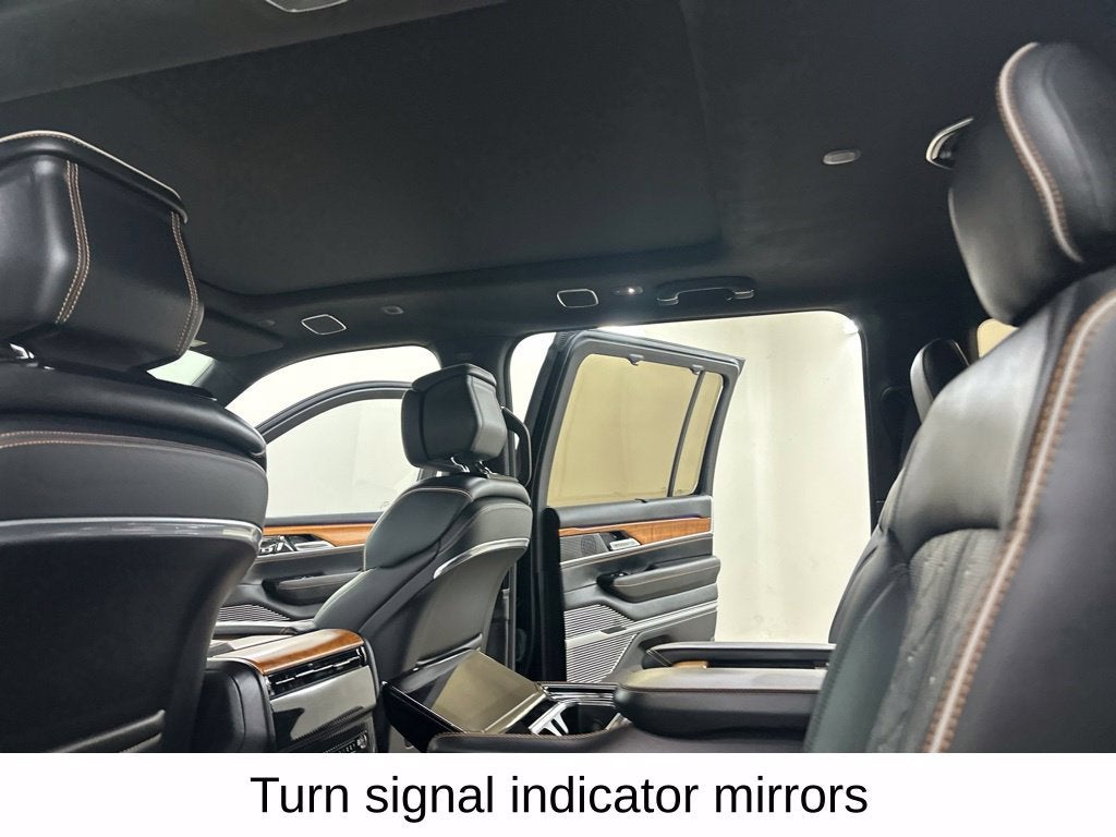 2022 Jeep Grand Wagoneer Series III
