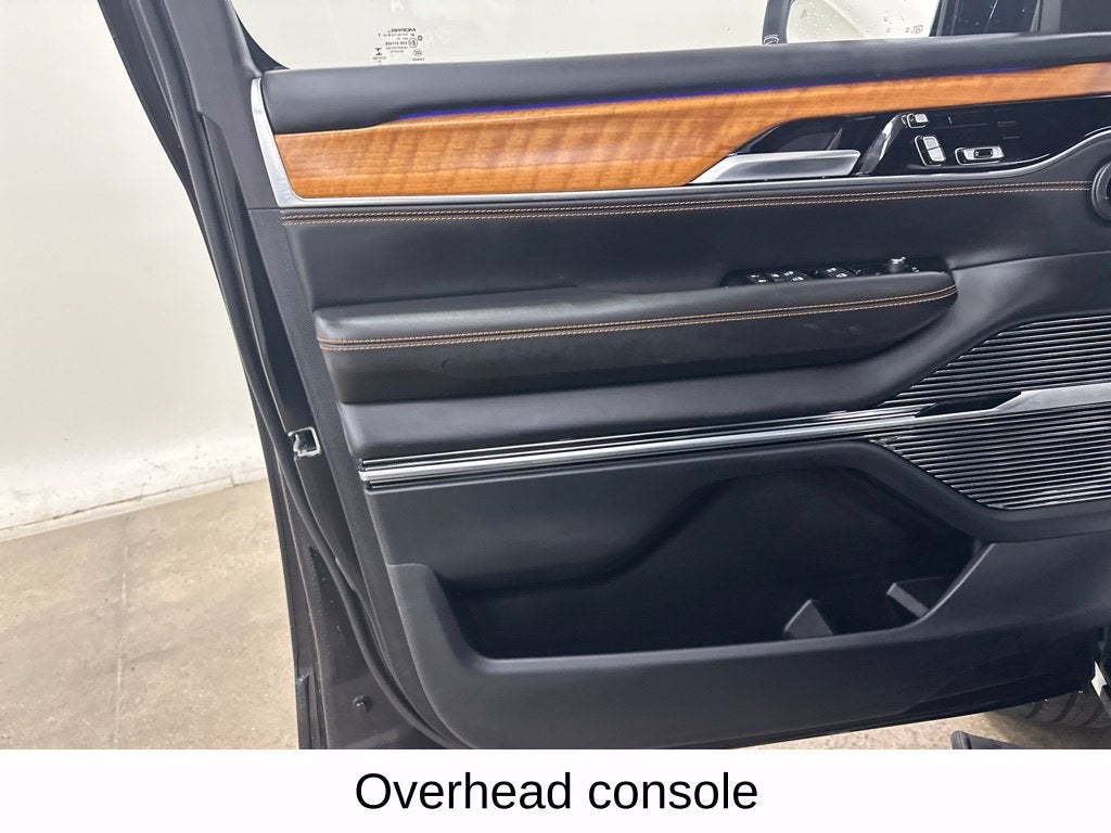 2022 Jeep Grand Wagoneer Series III