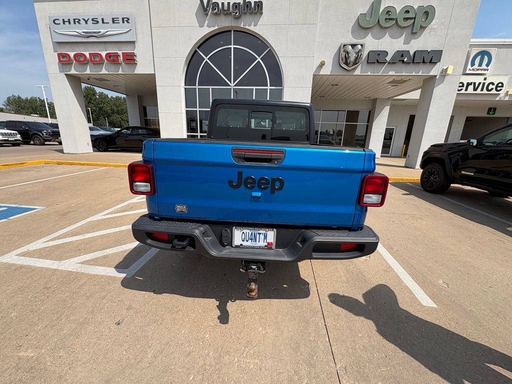 2023 Jeep Gladiator Sport