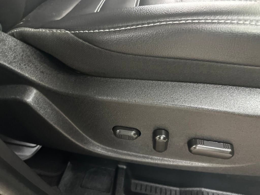 2017 Ford C-Max Energi SE