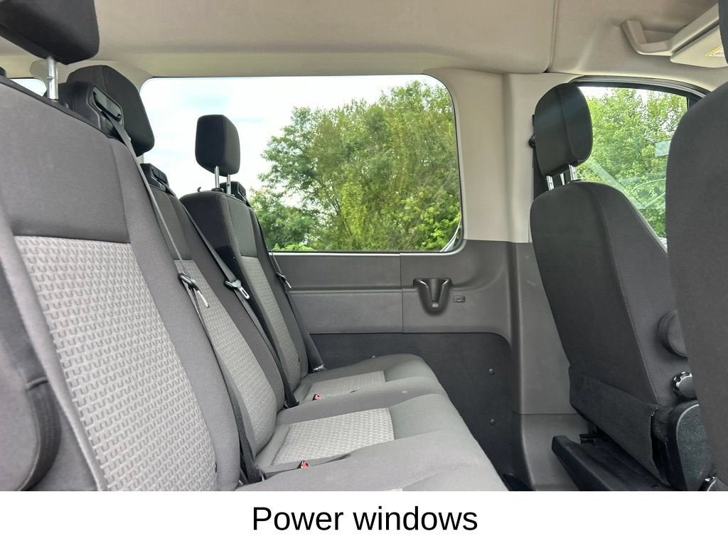 2025 Ford Transit Passenger Wagon XL