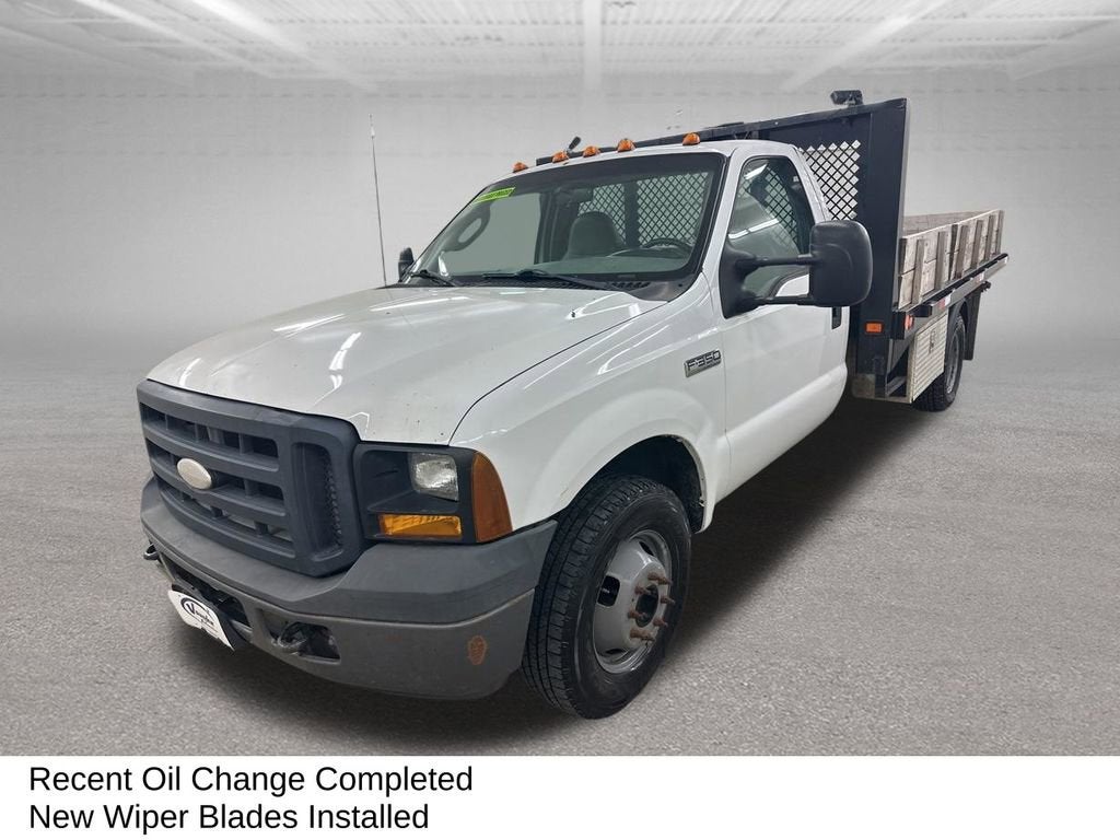 2006 Ford Super Duty F-350 DRW XL