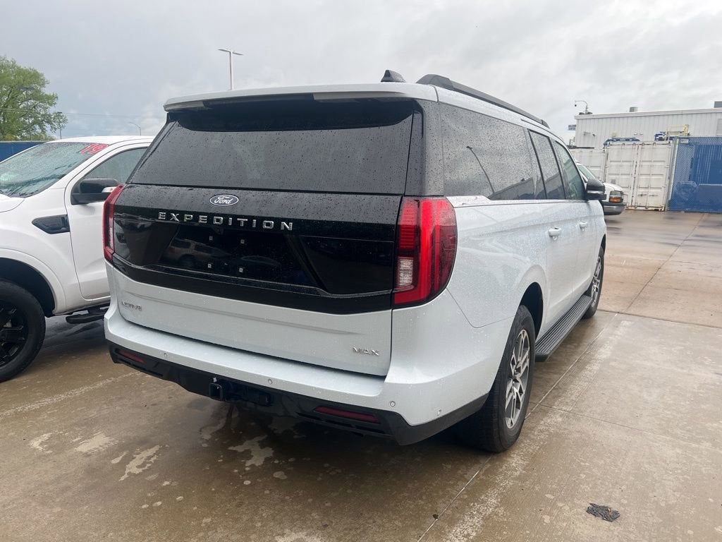 2025 Ford Expedition Max Active