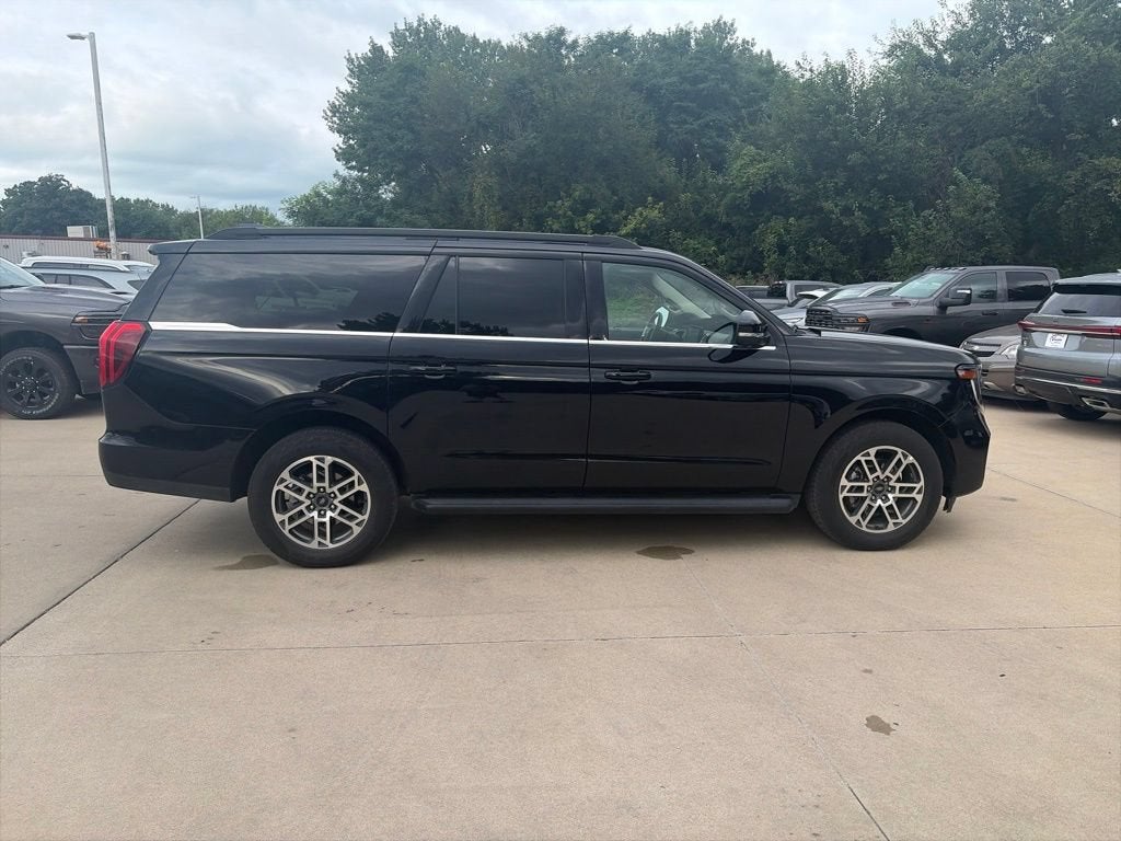 2025 Ford Expedition Max Active