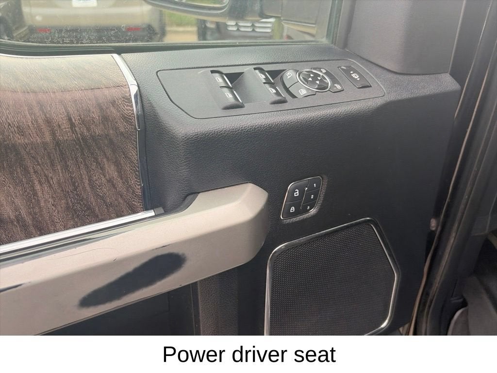 2017 Ford Super Duty F-250 SRW Lariat