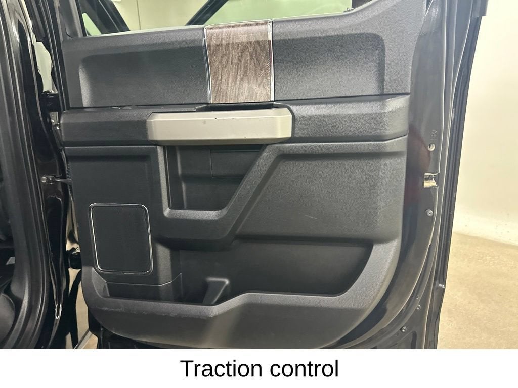 2017 Ford Super Duty F-250 SRW Lariat