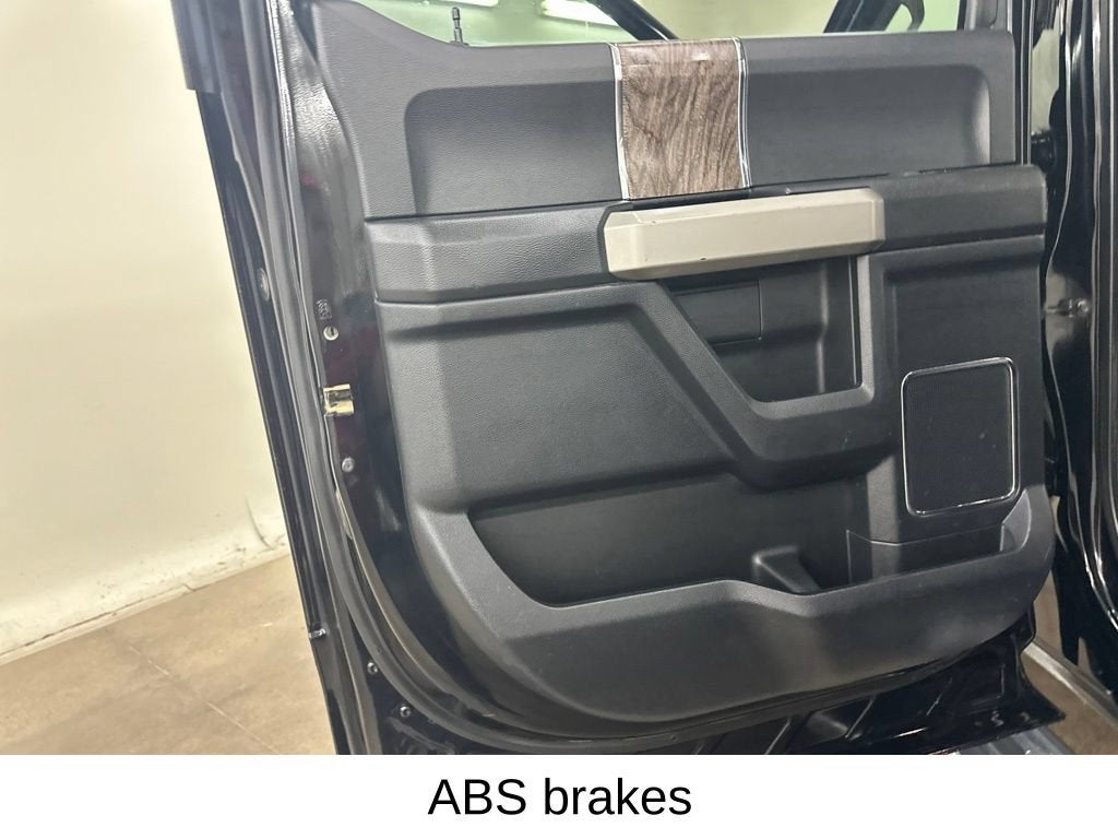 2017 Ford Super Duty F-250 SRW Lariat