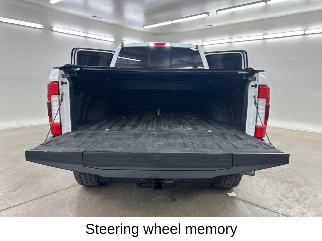 2017 Ford Super Duty F-350 SRW Platinum