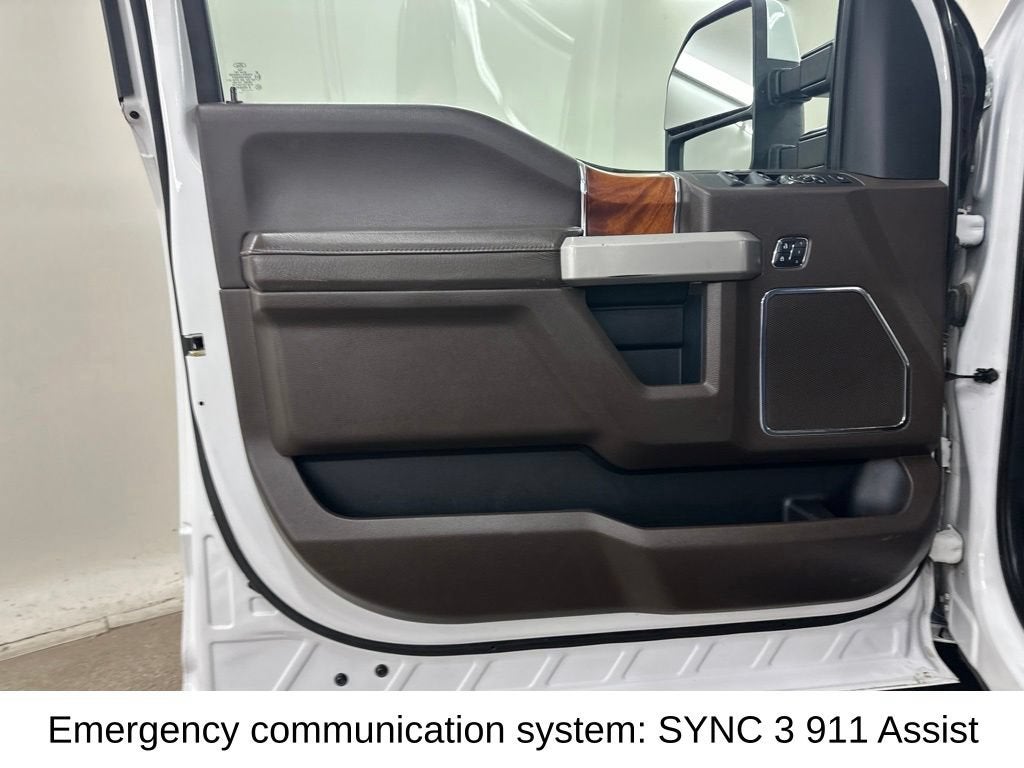 2017 Ford Super Duty F-350 SRW Platinum