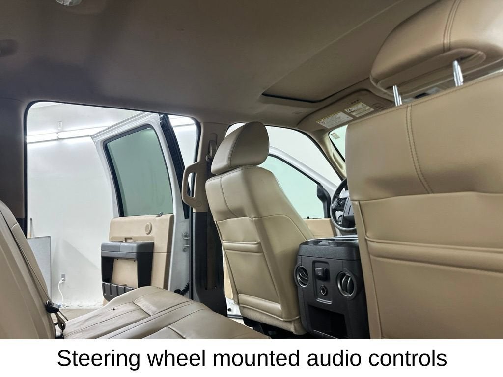 2011 Ford Super Duty F-350 DRW XL