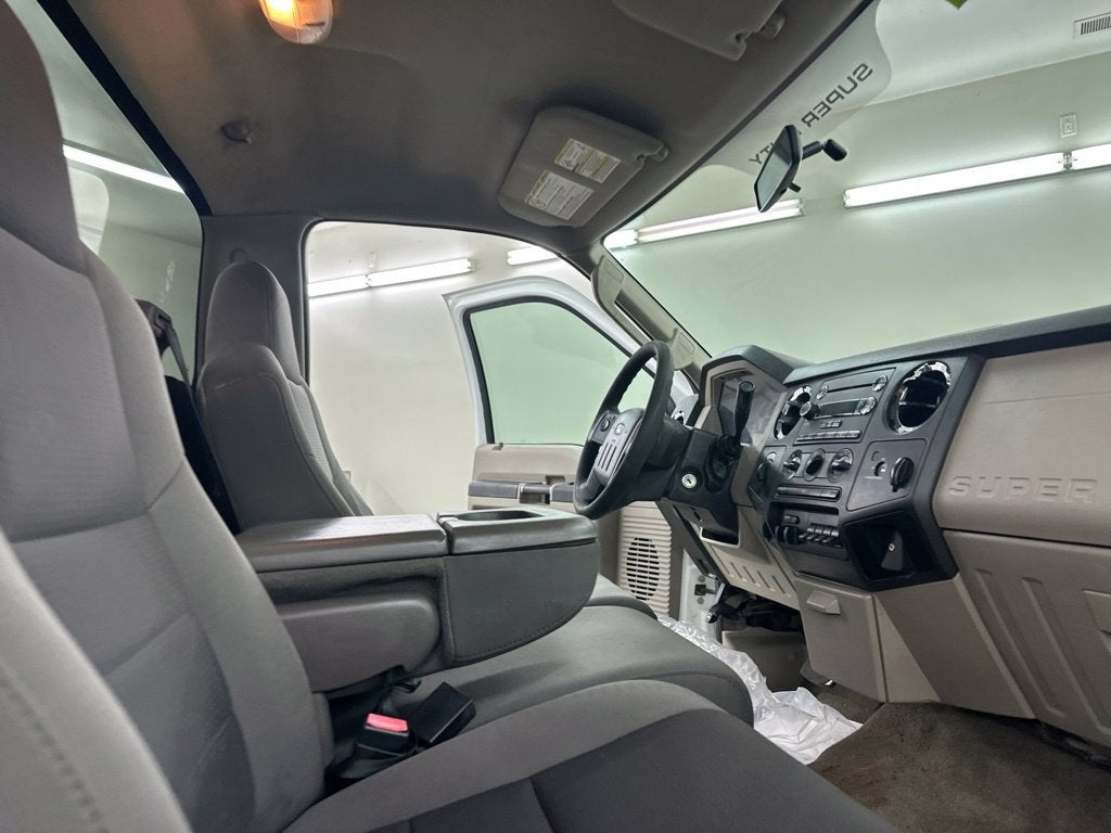 2009 Ford Super Duty F-250 SRW XL