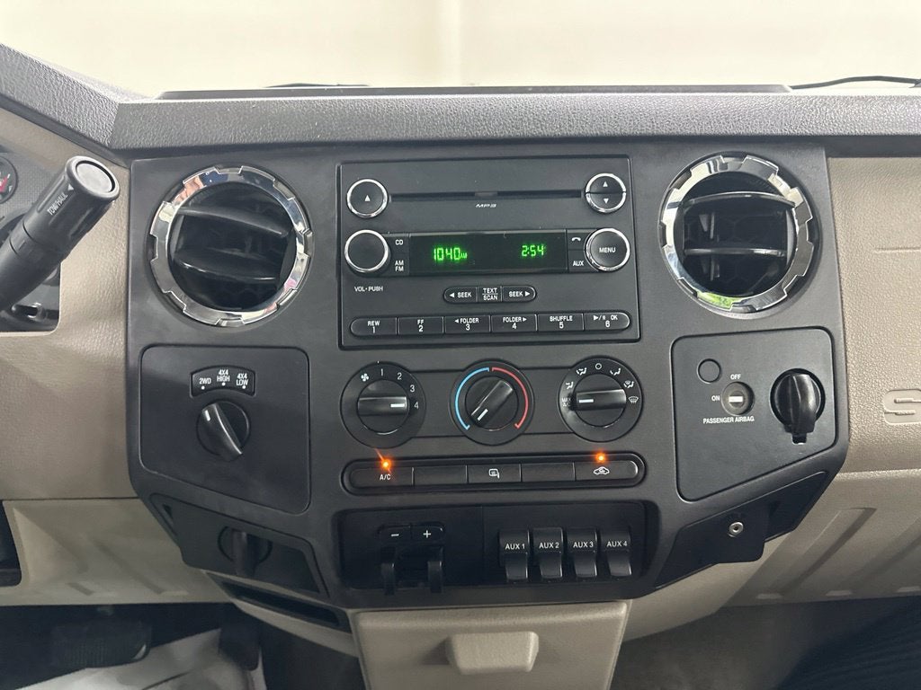 2009 Ford Super Duty F-250 SRW XL
