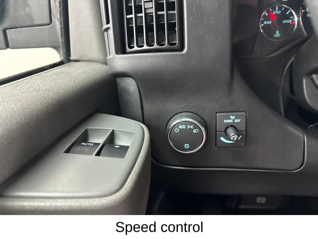 2019 Chevrolet Express Passenger 3500 LT