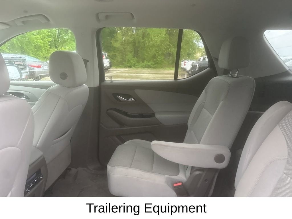 2021 Chevrolet Traverse LT Cloth