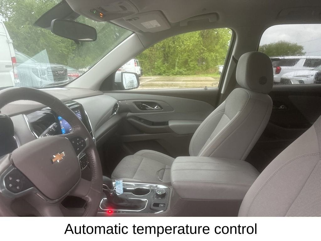 2021 Chevrolet Traverse LT Cloth