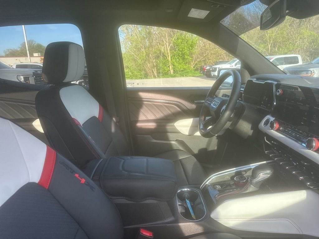 2023 GMC Canyon AT4X