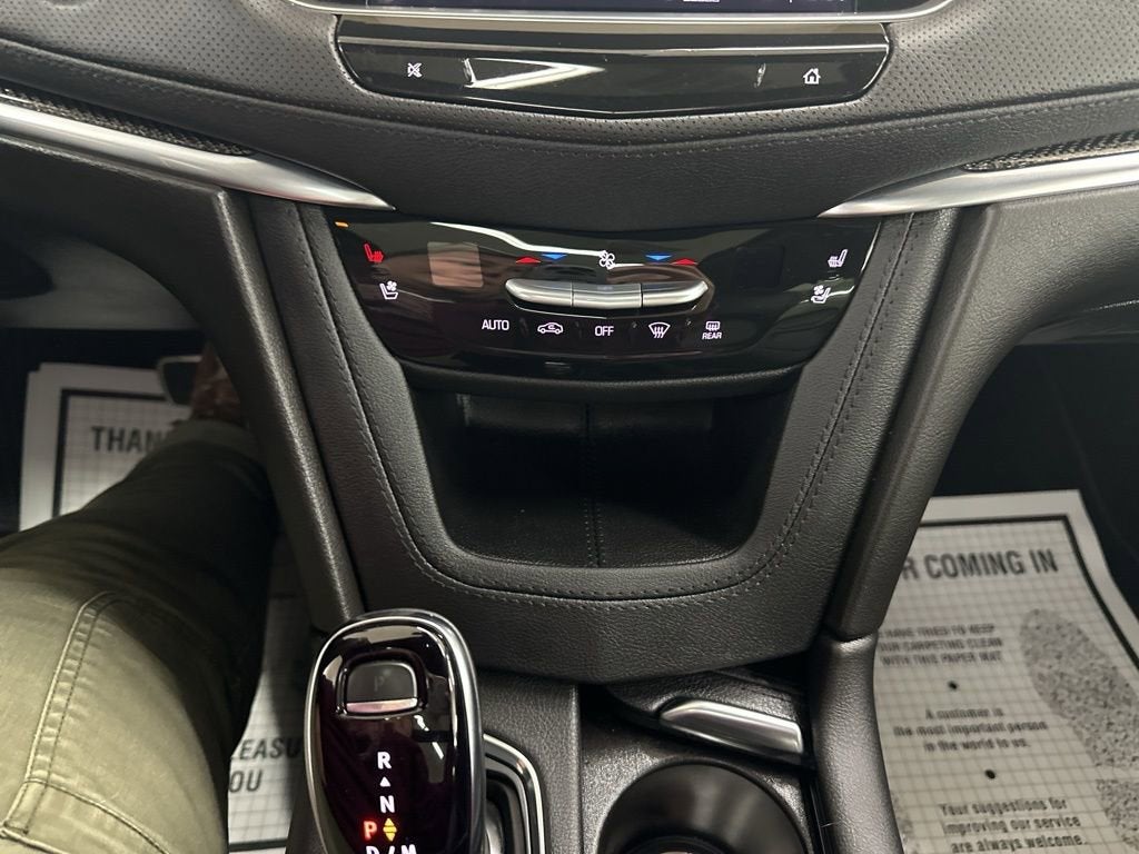 2025 Cadillac XT5 Sport