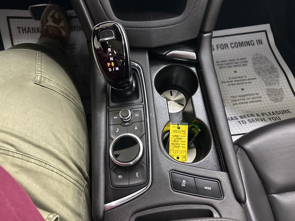 2025 Cadillac XT5 Sport