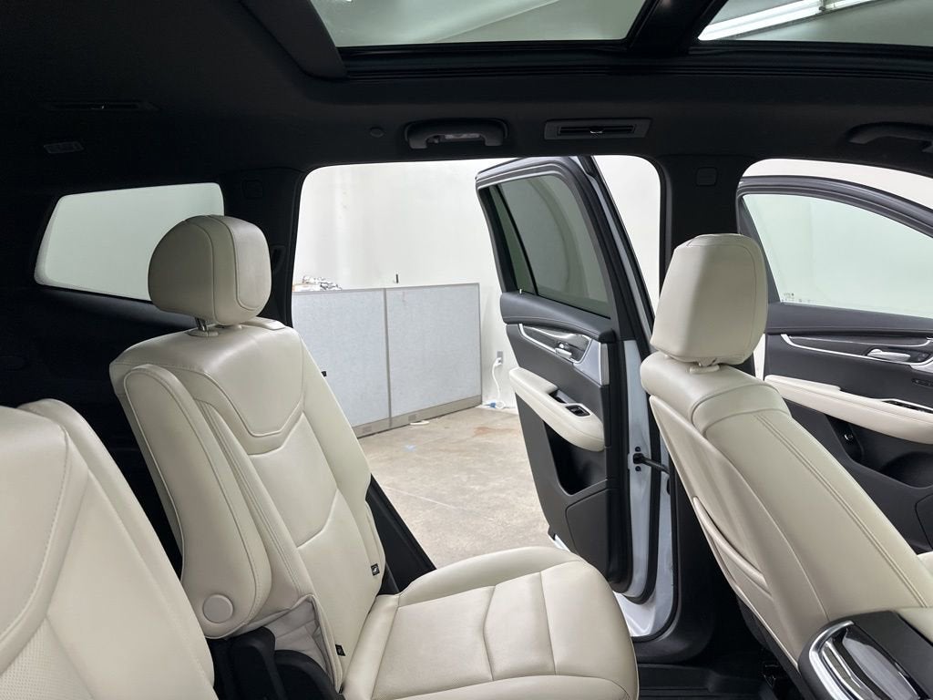 2025 Cadillac XT6 Sport