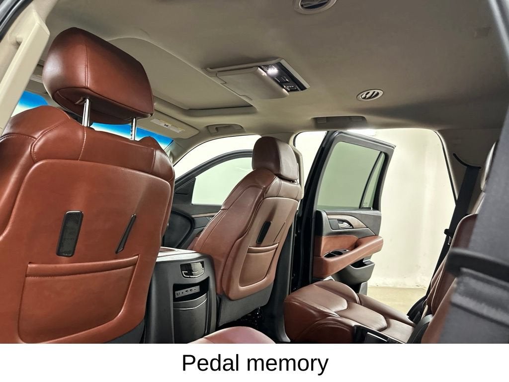 2019 Cadillac Escalade Luxury