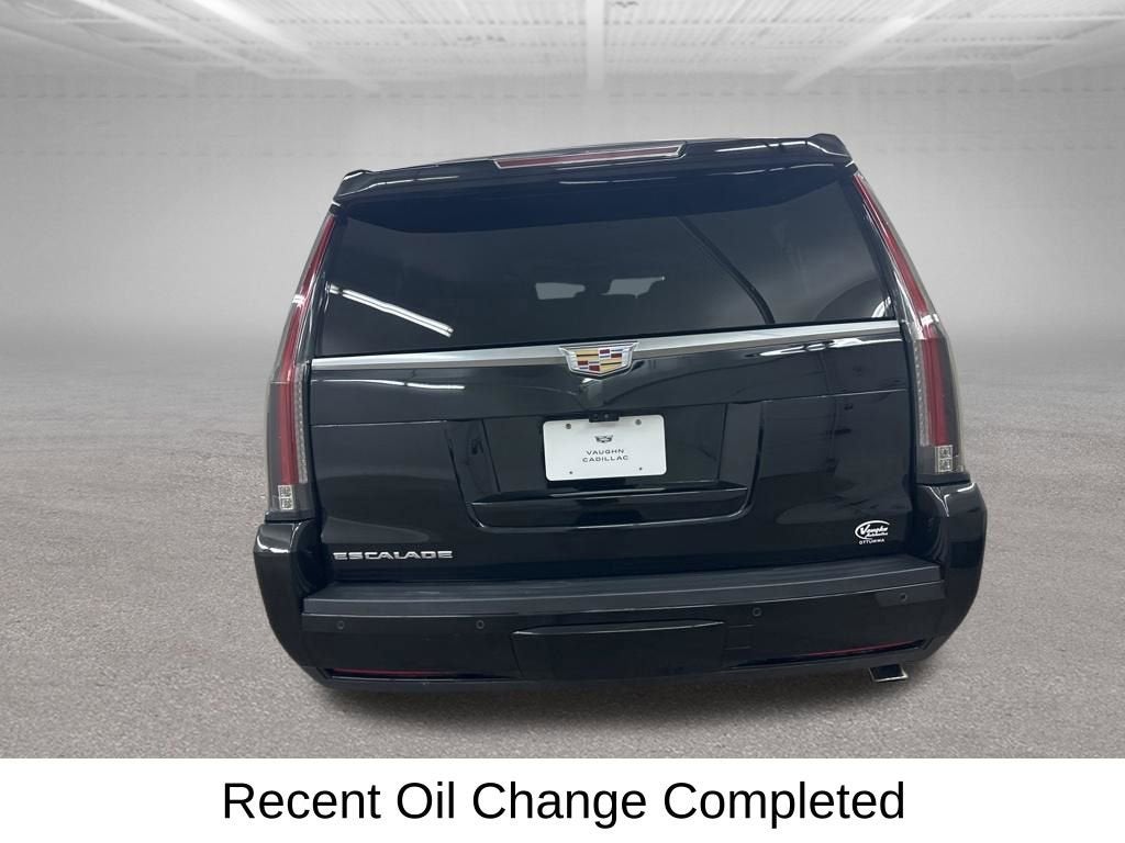 2018 Cadillac Escalade ESV Luxury