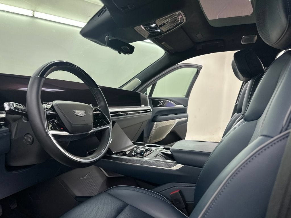 2025 Cadillac ESCALADE IQ Sport 2