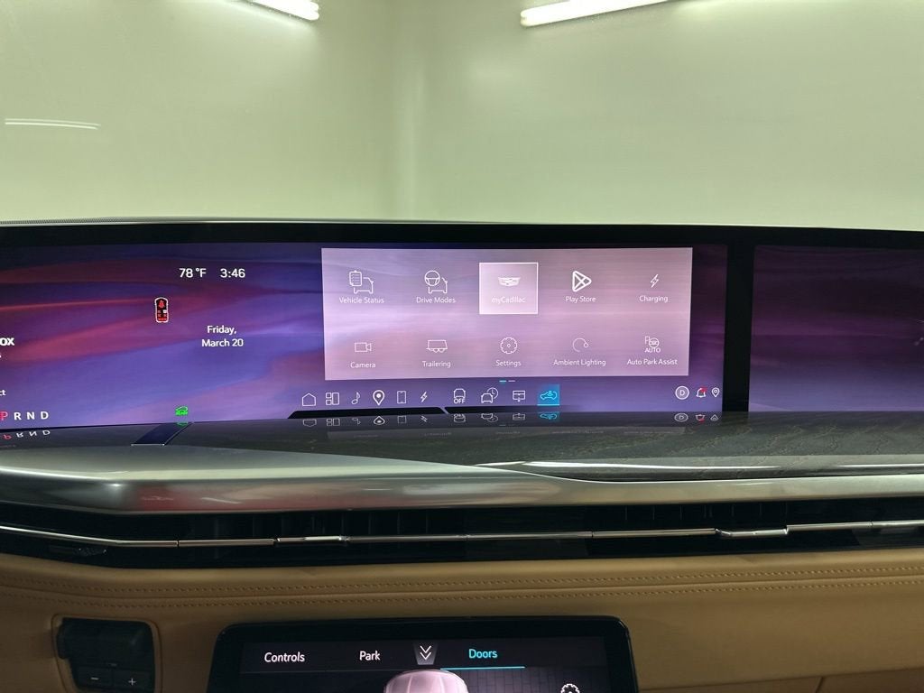 2025 Cadillac ESCALADE IQ Sport 2