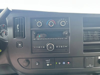 2026 Chevrolet Express Cutaway 3500 1WT