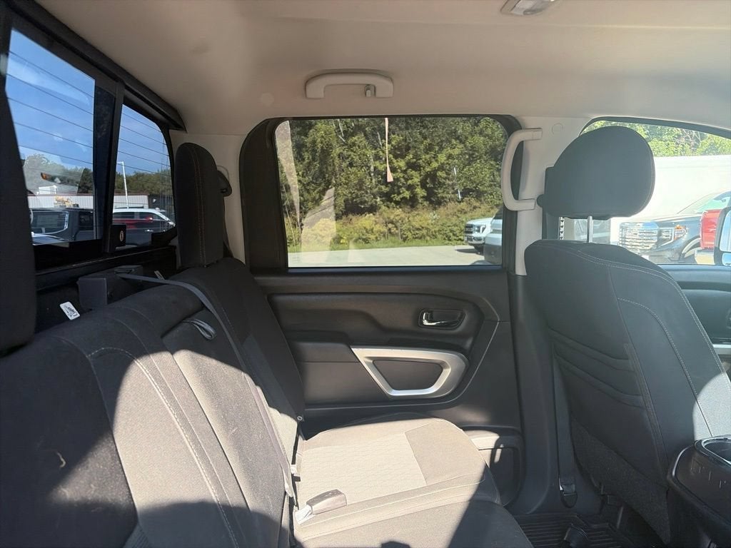 2017 Nissan Titan XD SV