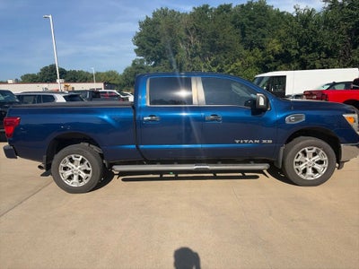 2017 Nissan Titan XD SV