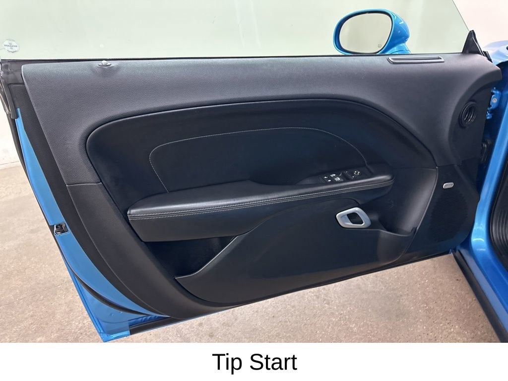 2015 Dodge Challenger SXT Plus