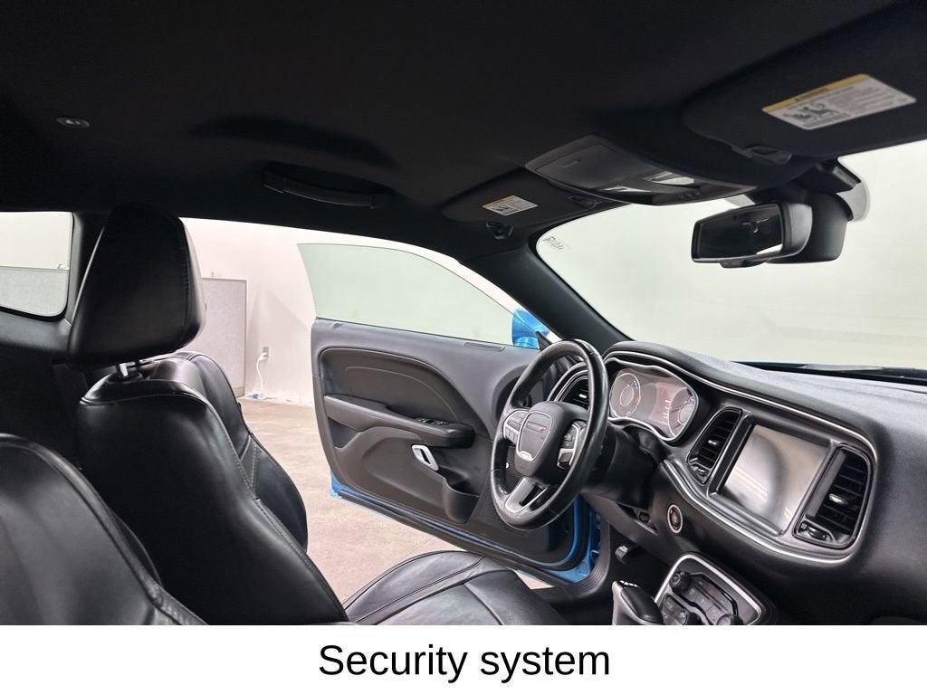 2015 Dodge Challenger SXT Plus