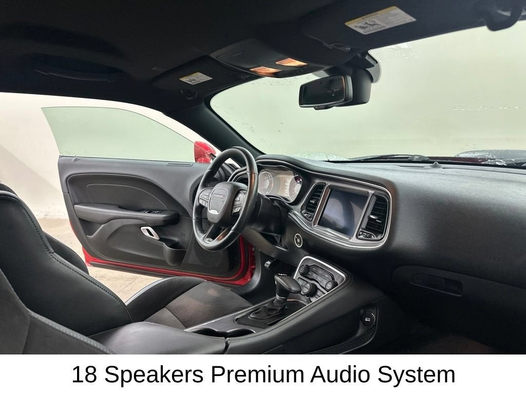 2017 Dodge Challenger 392 Hemi Scat Pack Shaker