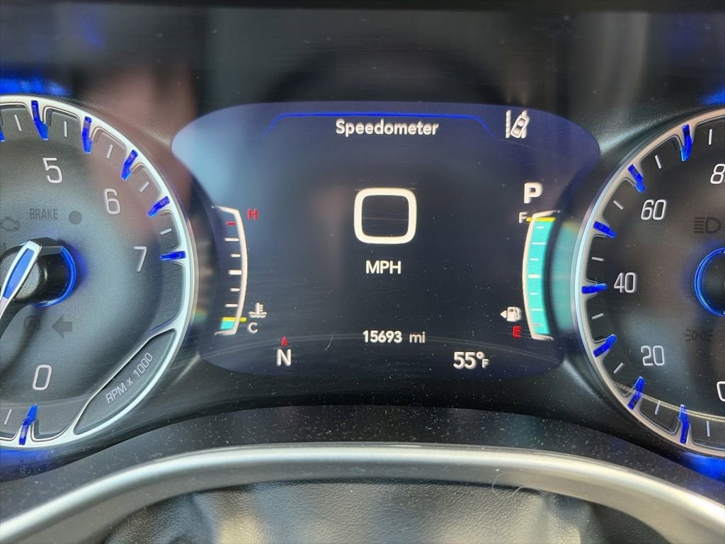 2025 Chrysler Pacifica Select