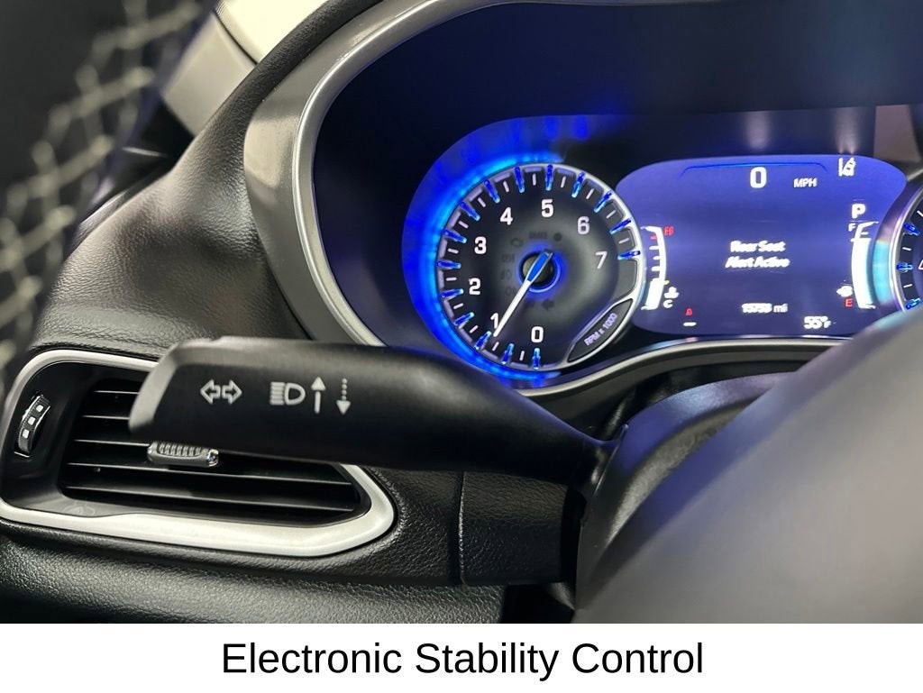 2025 Chrysler Pacifica Select