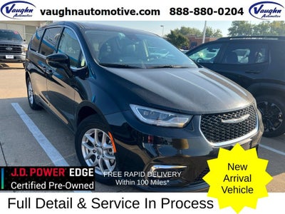2024 Chrysler Pacifica Touring L