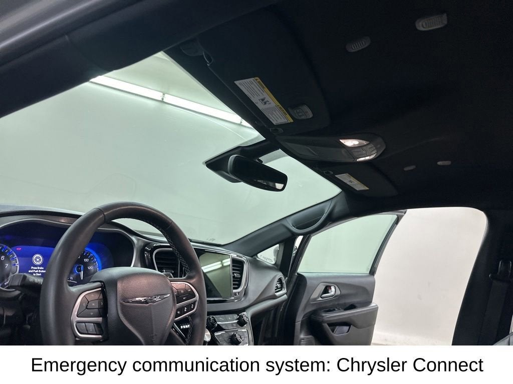 2025 Chrysler Pacifica Select