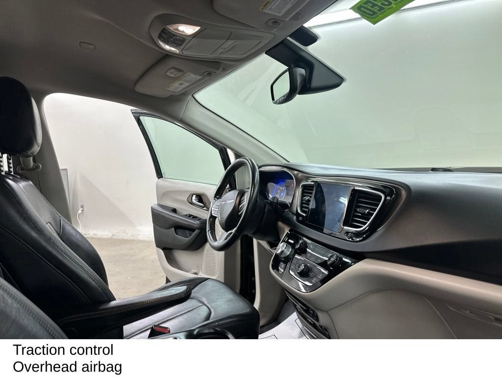 2017 Chrysler Pacifica Touring-L Plus