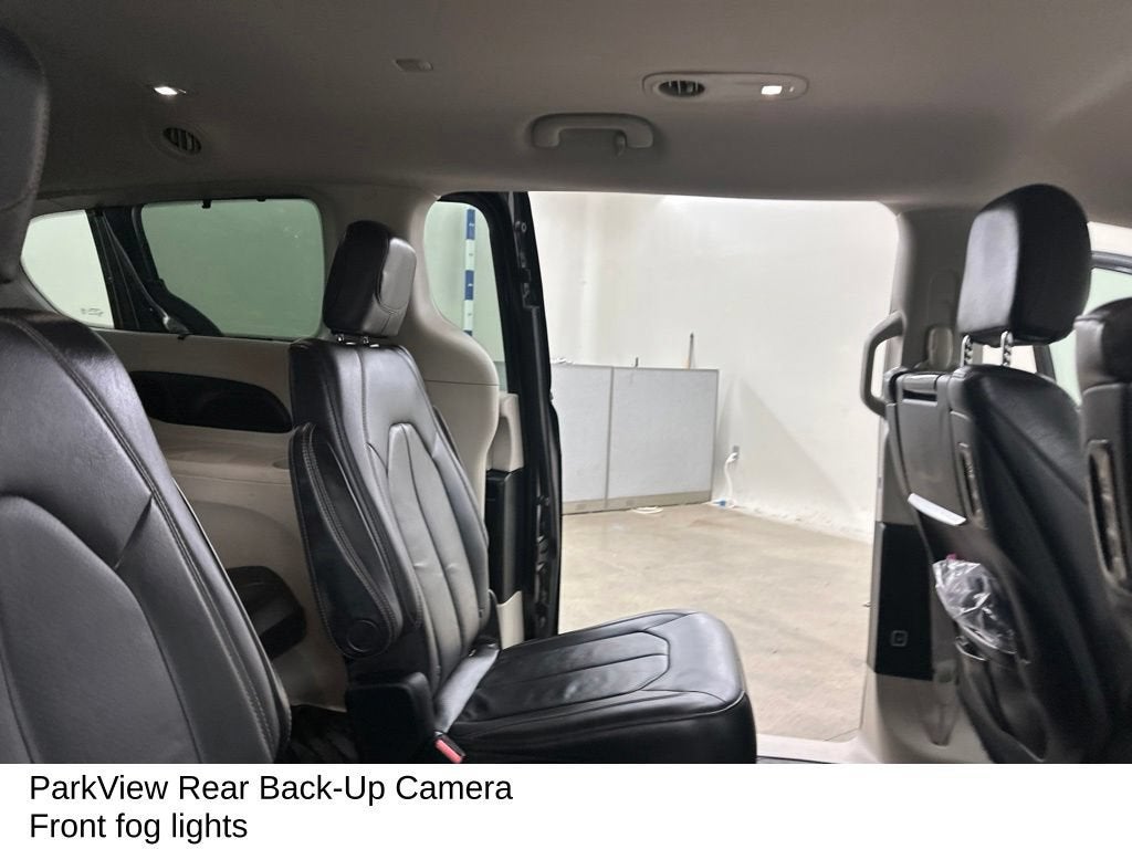 2017 Chrysler Pacifica Touring-L Plus