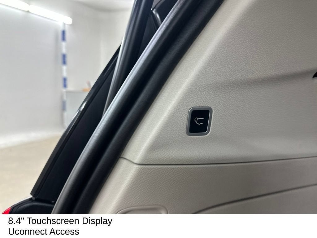 2017 Chrysler Pacifica Touring-L Plus