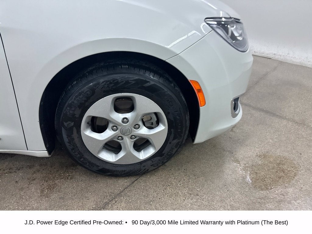 2017 Chrysler Pacifica Touring-L Plus