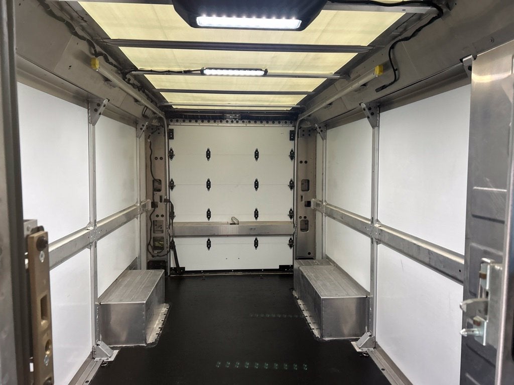 2024 BrightDrop Zevo 600 EJY