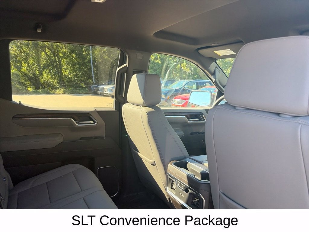 2025 GMC Sierra 1500 SLT