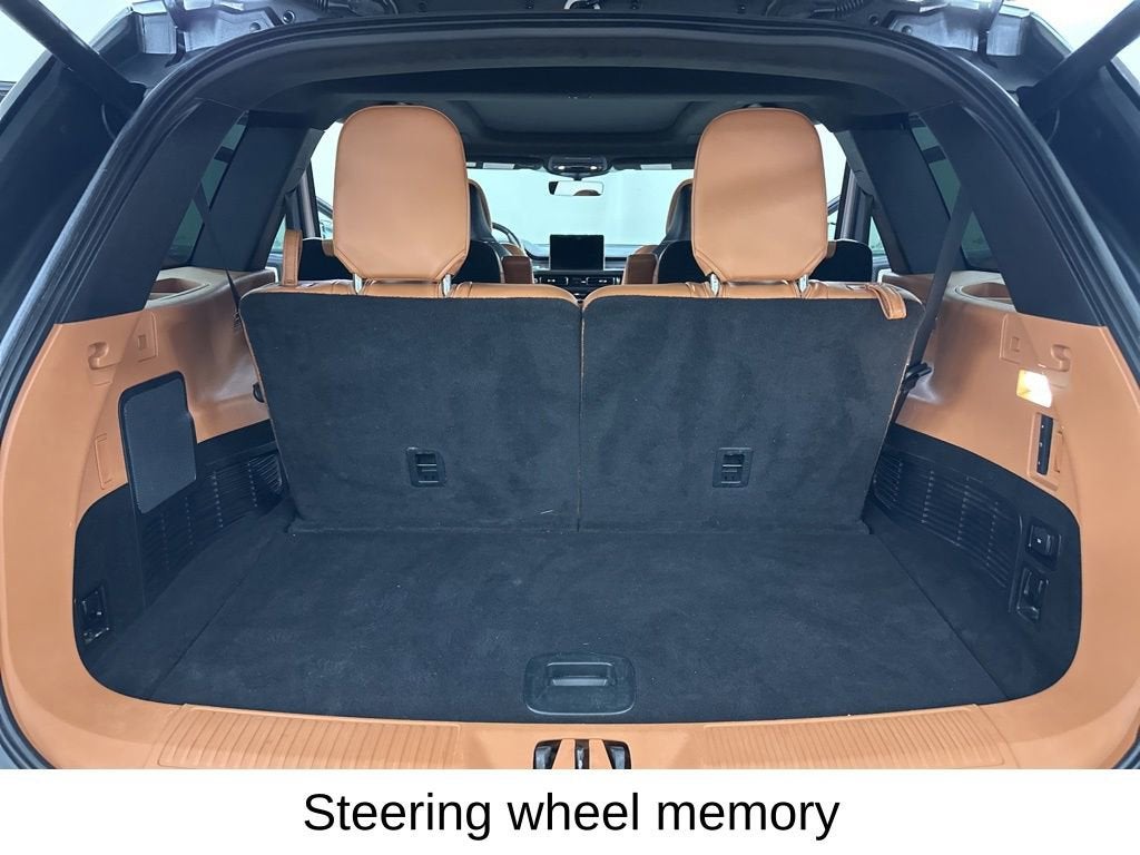 2022 Lincoln Aviator Black Label