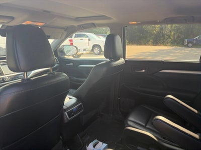 2018 Toyota Highlander SE