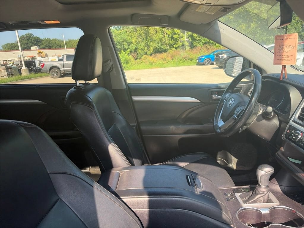 2018 Toyota Highlander SE